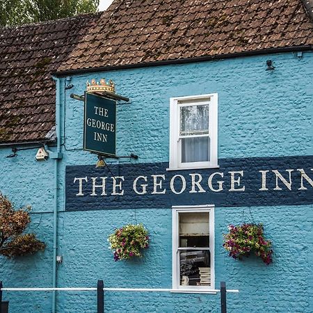 The George Inn Уорминстер Экстерьер фото