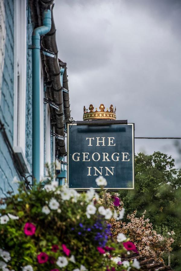 The George Inn Уорминстер Экстерьер фото